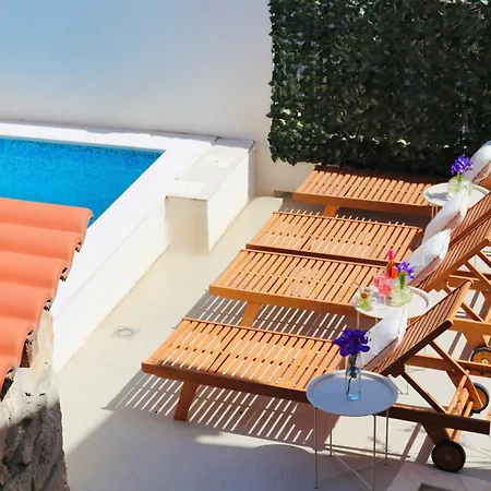 Gasthuis Marojica 2 3*